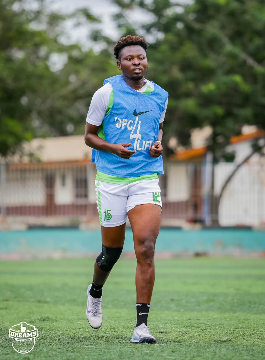 DreamsFootballC's tweet photo. Thursday training 💪

#StillBelieve☝🏾💚 | #IGWT | #DFC15 https://t.co/Gh8TdsLgzX