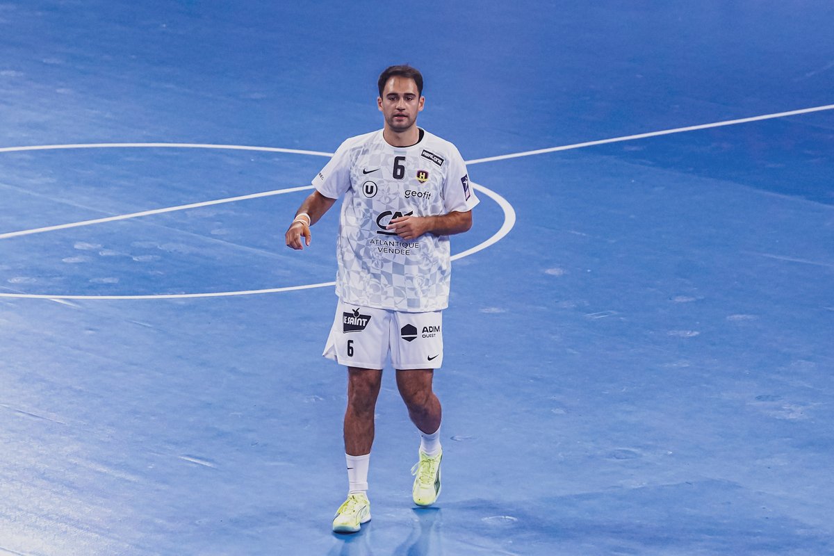 22'

Notre nouveau numéro 6, 𝗜𝗮𝗻 𝗧𝗮𝗿𝗿𝗮𝗳𝗲𝘁𝗮, fait son entrée sur le terrain ! 💜

#HBCNTHB