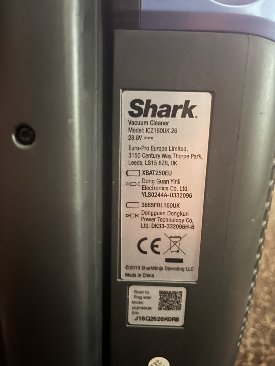 simonjecariggs's tweet photo. @SharkNinja having a problem with my power lift away hoover. (Model in image) 
Works fine in hard floor and boost but as soon as carpet button is pressed the buttons flash and it stops working 
Help please https://t.co/OPWmJF80iZ