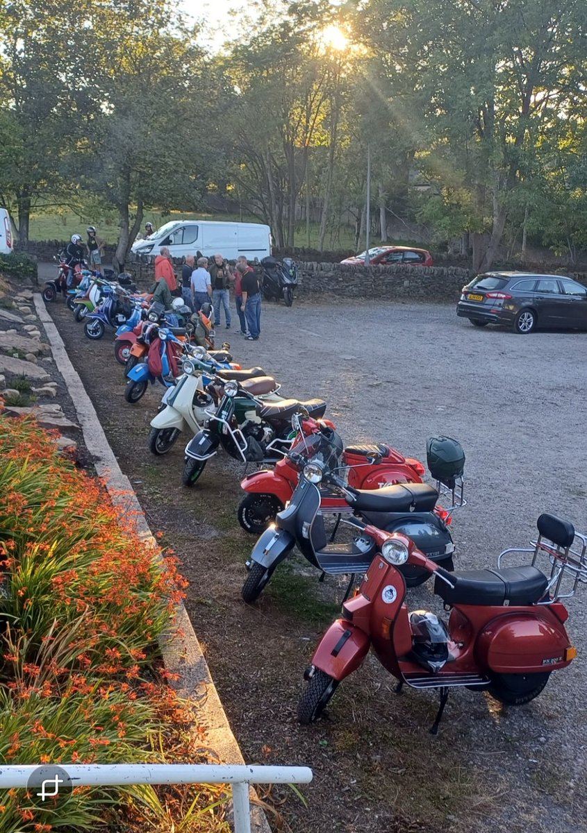 #Scooterlife4yorkshire 
#Noclubscooterriders
Thursday night clayton meer up.