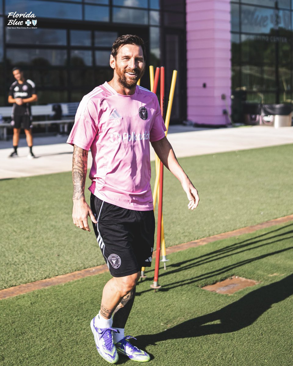Intermiamicfhub's tweet photo. 📸Lionel Messi in training today 🤩✅ https://t.co/6UV9cDl5bO