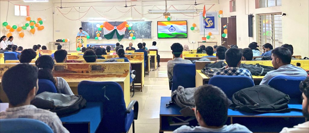 Dr <a href="/RKHEGDE2/">R K HEGDE</a> (Dean #SUIETMukka) delivered Key Note Address &amp; highlighted the importance of #Patriotism #NationFirst &amp; the Responsibility of every student for the Matru Bhoomi. <a href="/ProfSRK/">Prof Shrinath Rao K 🇮🇳</a> spoke on Significance of #Tiranga &amp; provisions for Tiranga specified in #IndianConstitution 2/n