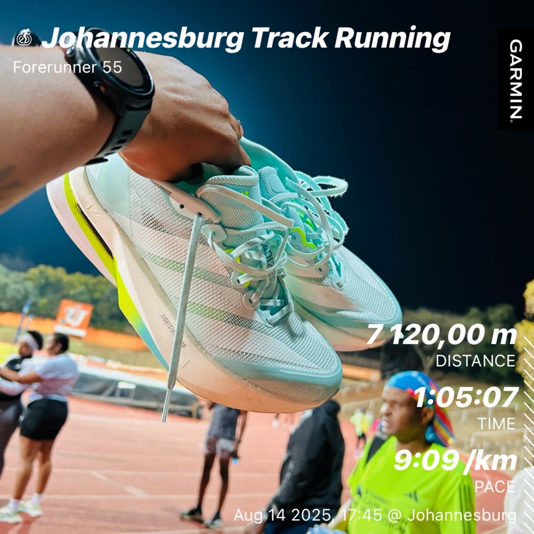 Pale_MissP's tweet photo. Sanlam Marathon Track Thursdays Session 2 with Pamela, Mavhuthu & Kgomotso🥰❤️😍 #OkLetsRun #RunningWithTumiSole https://t.co/Ec5MxLsXhq