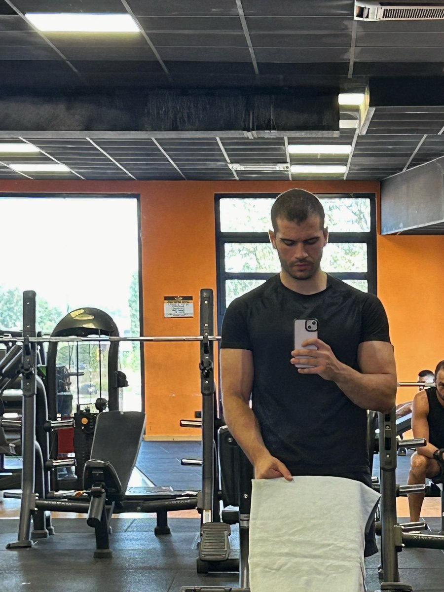 Giorgitooo's tweet image. Long time no see