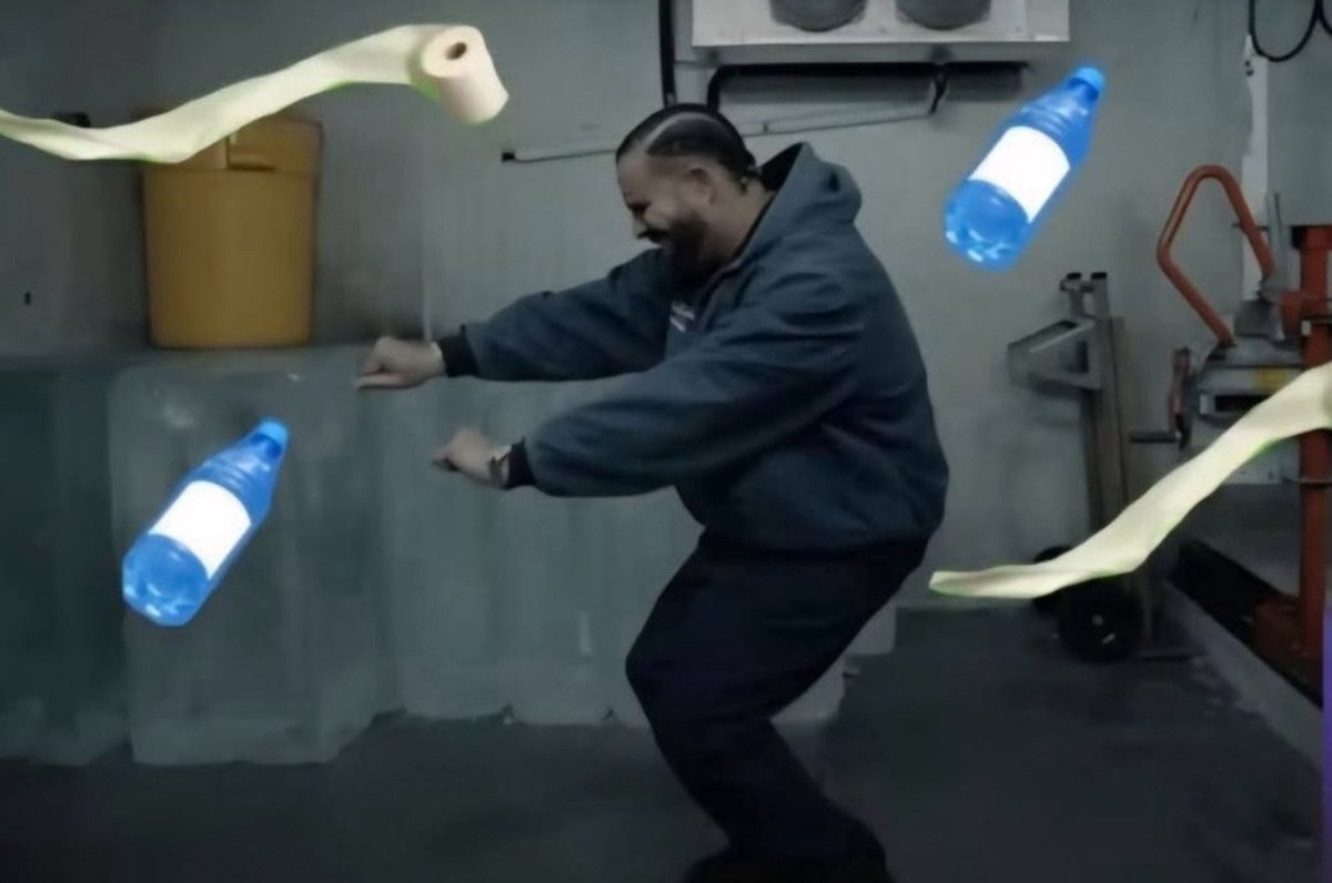 WhoopingFeet's tweet image. A man that got pee’d on
A man that wears black face
A man that kisses &amp;amp; fondles underage girls
A man that don’t write his own raps
A man that sues over something he asked for
A man that didn’t want his kid
A man that tries to break up happy homes

Is not a Man! The Boy