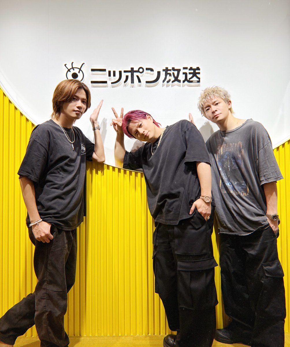 なゆん ゆなち💜🪽KOGYARU専属モデル💜 | . New color🩷🩶💛 姉妹でお