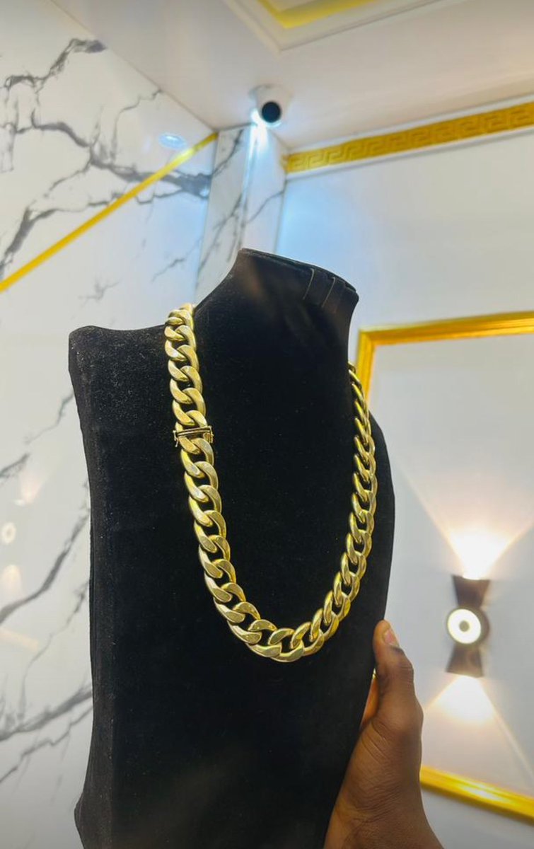 zakariyamusbahu's tweet photo. Cuban neck chain available now at MSB GOLD. It’s new and clean.
🏷️ #135,000 per gram
🔗18karat Gold
📍Tejuosho main market yaba, Lagos.
📱 07010669100
#EchoesOfGrace #steeltransformation #justiceforRuth 10 kilo kwam 3 AG BABY Lil Yatchy spurs https://t.co/EXGsZtKNKa