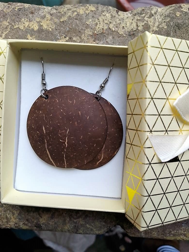 iam_foligh's tweet photo. Every coconut shell we save is a step towards a cleaner Ghana 🇬🇭
🌿 You can be part of the change — own an eco product today!
✨ Kitchenware • Fashion • Everyday Essentials
📍 Accra, Nationwide Delivery
#EcoFriendly #MadeInGhana #zerowaste https://t.co/ql7hpt5fy7