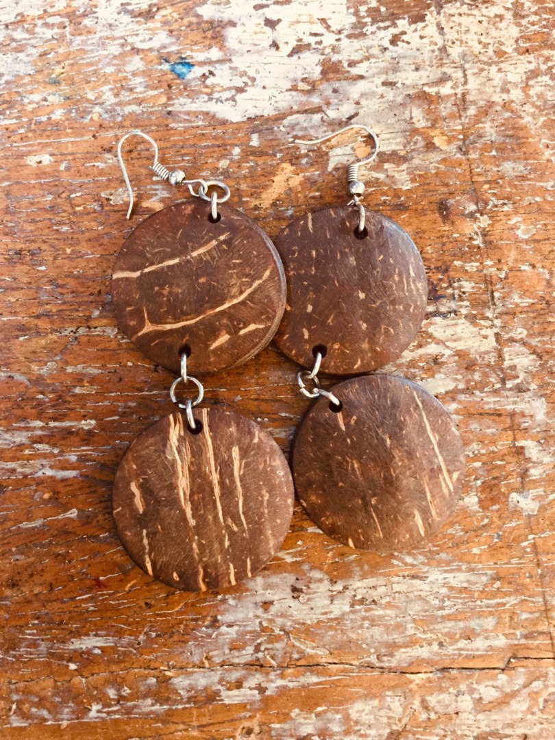 iam_foligh's tweet photo. Every coconut shell we save is a step towards a cleaner Ghana 🇬🇭
🌿 You can be part of the change — own an eco product today!
✨ Kitchenware • Fashion • Everyday Essentials
📍 Accra, Nationwide Delivery
#EcoFriendly #MadeInGhana #zerowaste https://t.co/ql7hpt5fy7