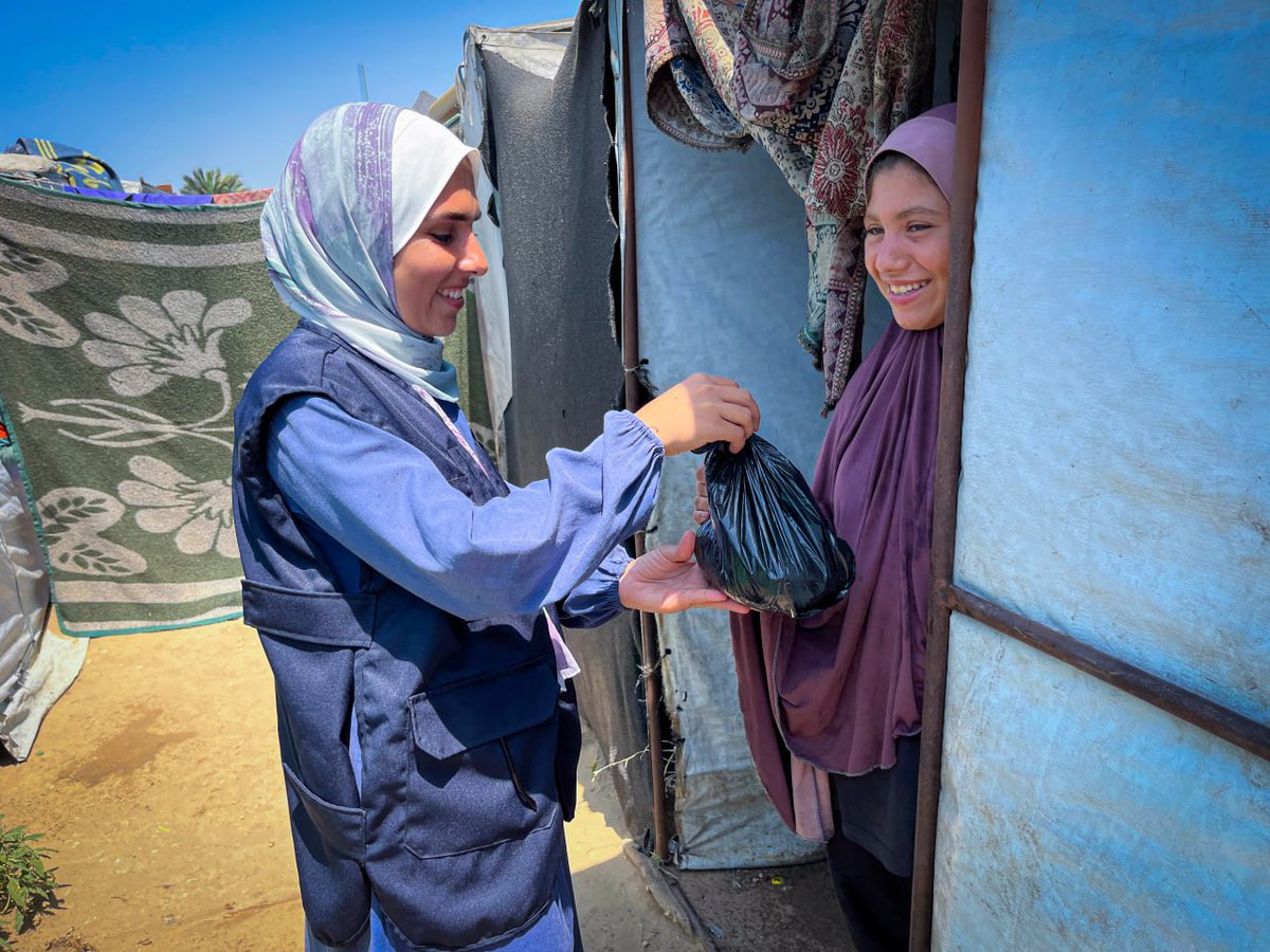 yafarelief's tweet photo. Fueling Strength in Gaza
Today, Yafa Relief served hot, fresh meals to displaced families—offering not just nourishment, but dignity and hope in every plate.
🌐 https://t.co/rFJjqOGV7D | ❤️ https://t.co/ewRdpvcohu
#YafaRelief #FoodSecurityNow #HopeForGaza #AidForGaza #HUMANİTY https://t.co/66DawSUb5B