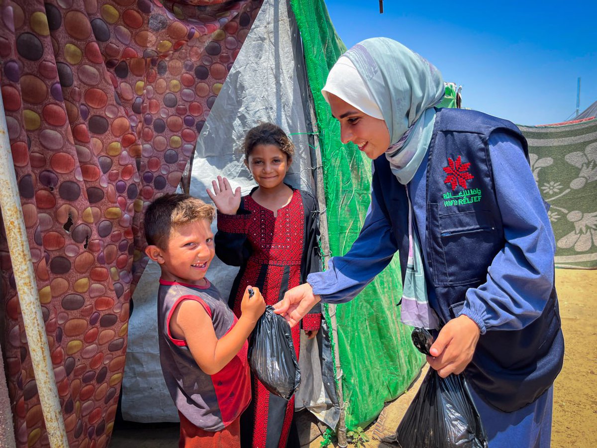 yafarelief's tweet photo. Fueling Strength in Gaza
Today, Yafa Relief served hot, fresh meals to displaced families—offering not just nourishment, but dignity and hope in every plate.
🌐 https://t.co/rFJjqOGV7D | ❤️ https://t.co/ewRdpvcohu
#YafaRelief #FoodSecurityNow #HopeForGaza #AidForGaza #HUMANİTY https://t.co/66DawSUb5B