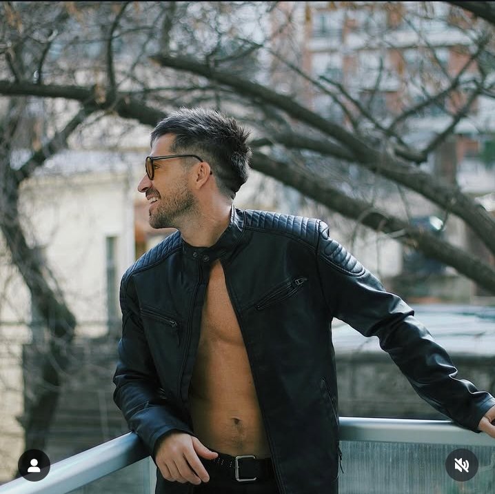 Devi_lovers_'s tweet photo. Necesito mas Devi modelo. 
Miren lo que es esto por dios 😏
Te amo Juan Pablo 💙 https://t.co/YiG1fWW8mA