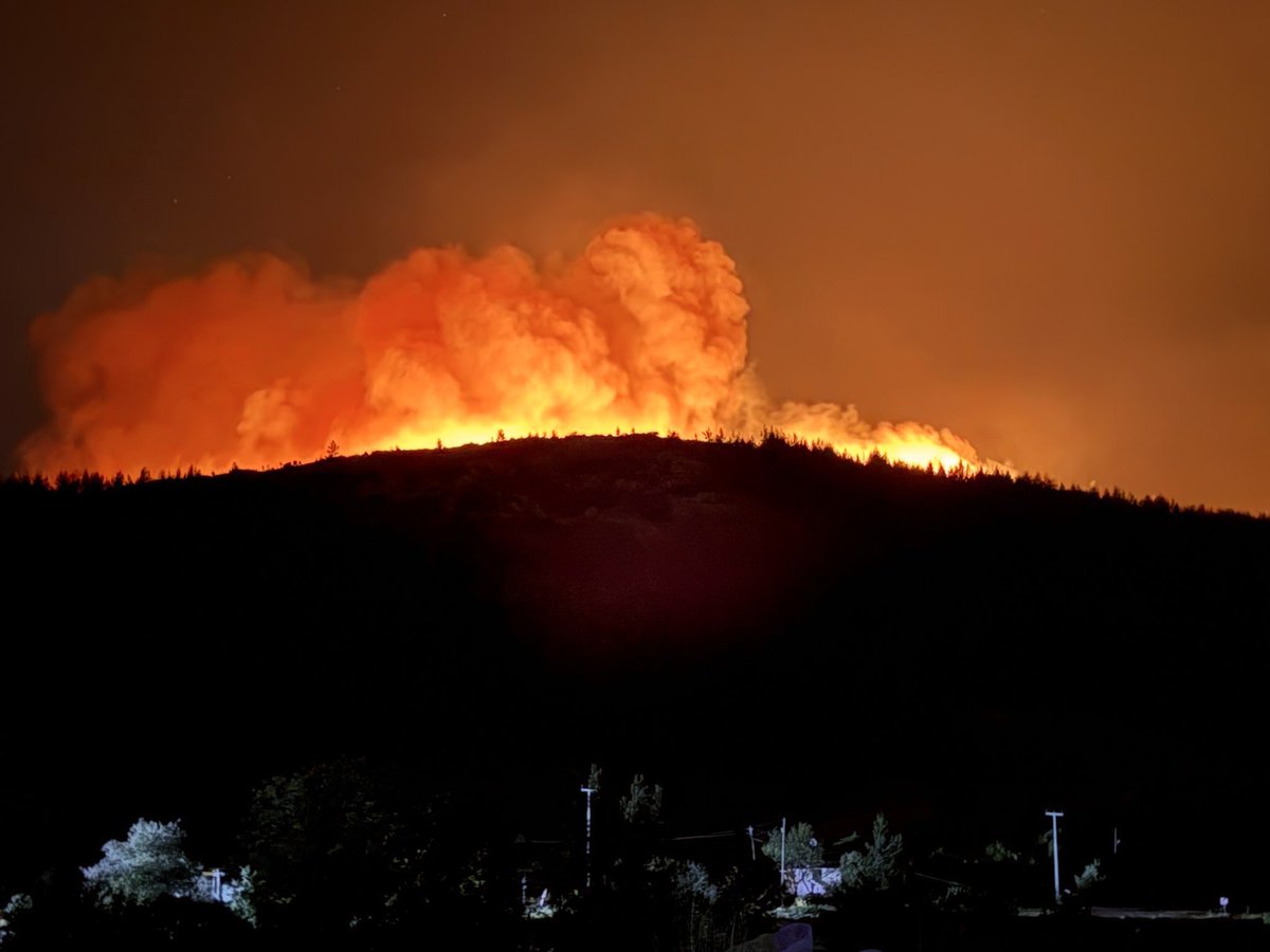 Mersin Silifke 30 saattir yanıyor!

#MersinYanıyor