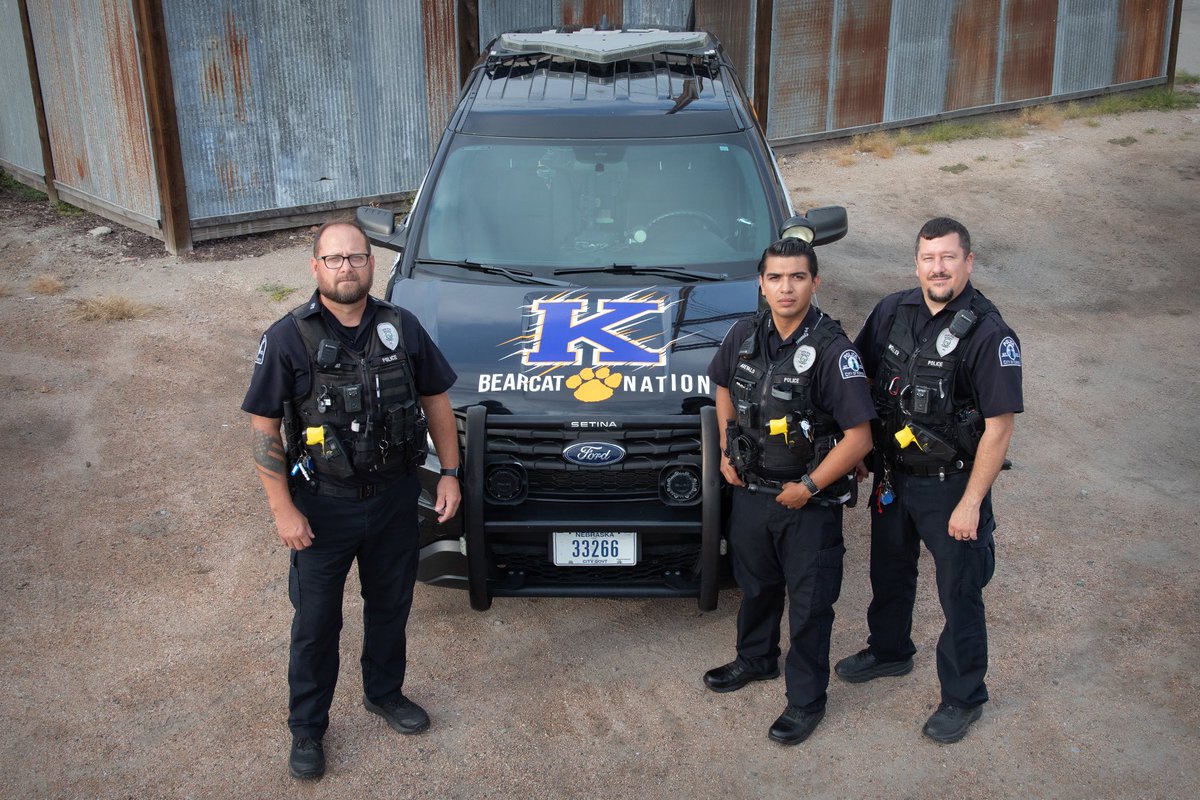 LtSmall335's tweet image. I couldn’t agree more!  SRO’s Dennis, Arevalo, and Weller provide top notch security, education, and mentoring for hundreds of our local youth.  Building these strong relationships today, is key to a better tomorrow!  #SRO
@NASRO_Info