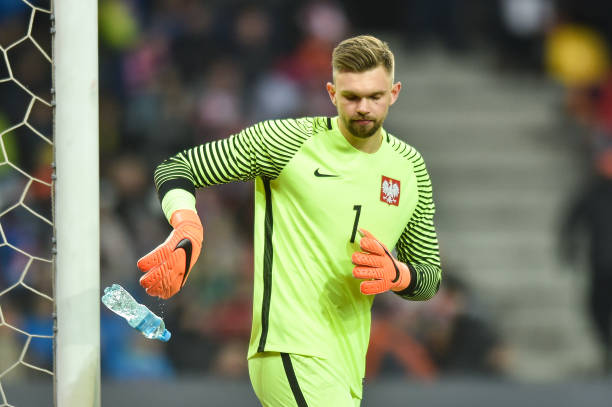 Ο Ντράγκο τι φάση σήμερα με το νεράκι?
σε κάθε διακοπή, πίνει μισό μπουκάλι. Έχει να κάνει υπερηχογράφημα μετά...?

#paofc