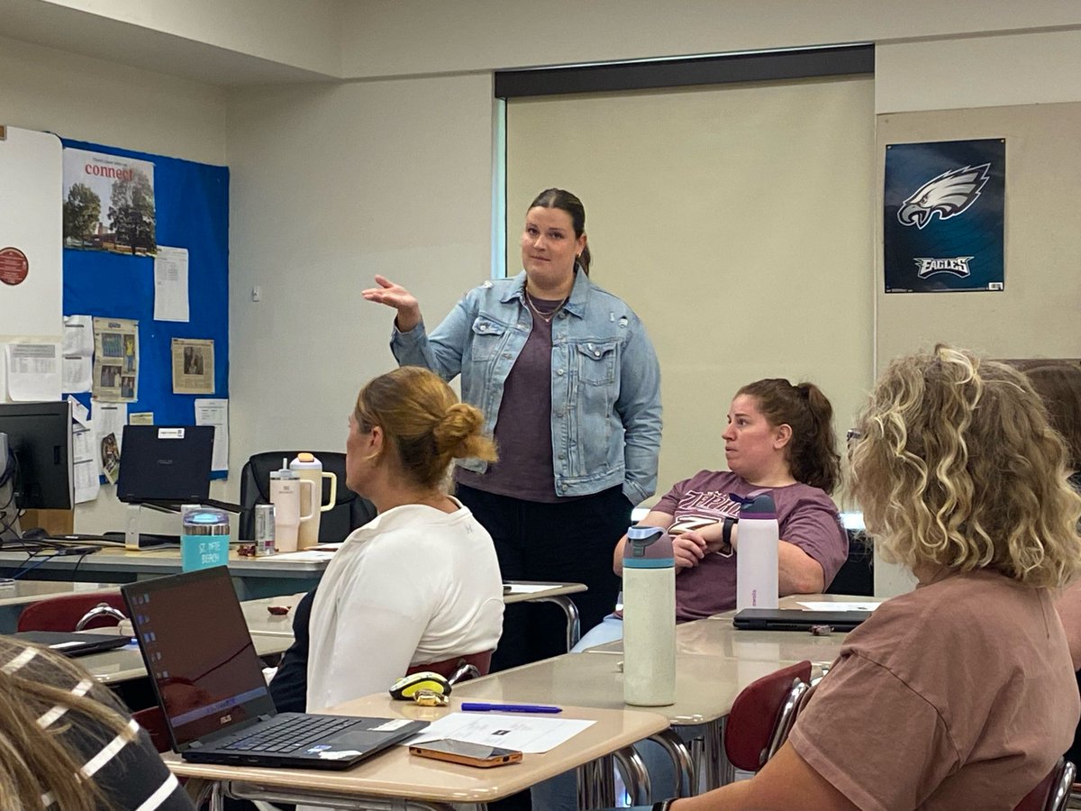 WcsdZephyr's tweet image. We are so incredibly proud of our Zephyr staff, who presented at EdCom today! #ZephyrElementary #EdCom #TeacherLeaders #ProfessionalDevelopment #ProudPrincipals  #ZephyrTough