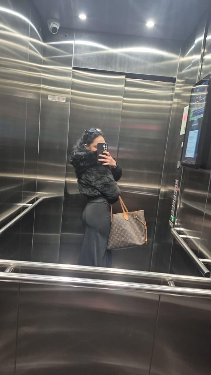 Oi amor
Já foi assinar meu privacy?

privacy.com.br/@SafiraMel_ofc