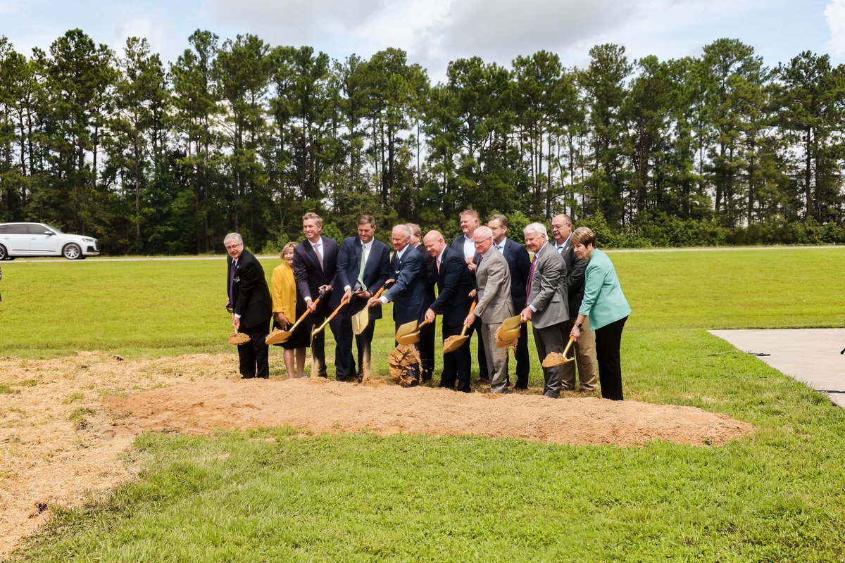 The largest project in <a href="/SCDOTPress/">SCDOT</a> history is underway with the widening of I-95. In addition to more lanes, it includes a new Savannah River bridge, upgrades to 13 existing bridges, and improvements to two key interchanges. 

This historic investment builds on major