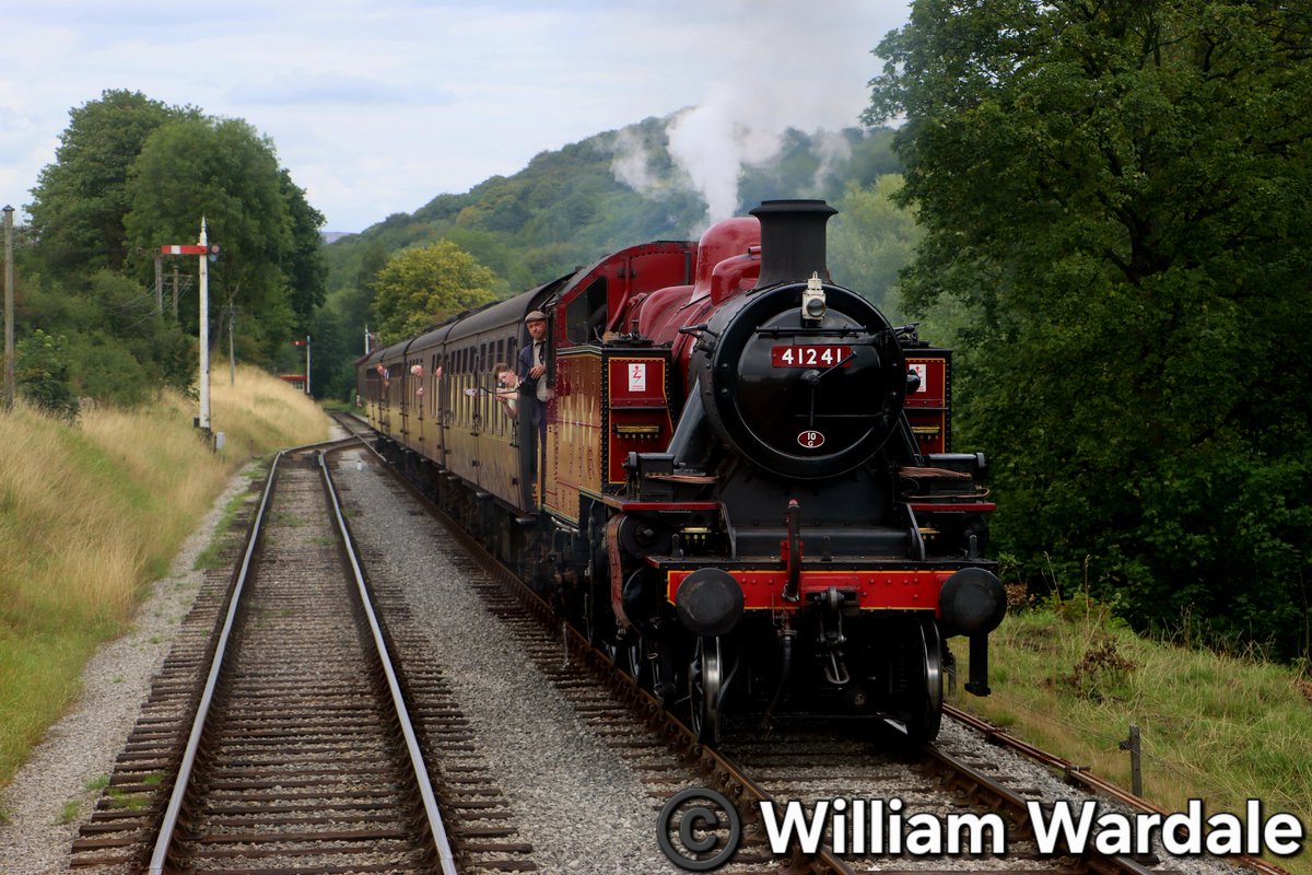 WilliamWardale's tweet image. Excellent day out with @TomDearlove1 at @WorthValley 
#class144 #steamtrain #keighleyandworthvalleyrailway #trainspotting
