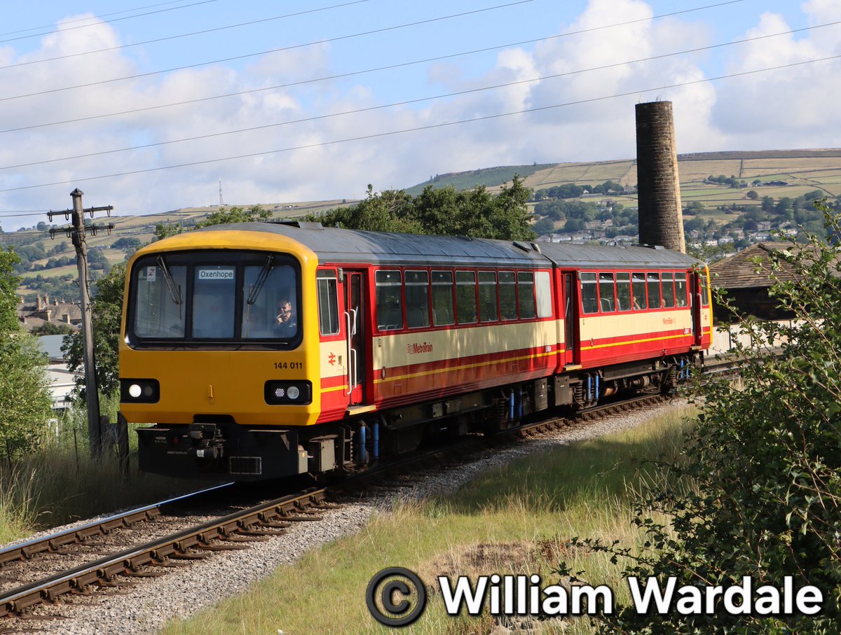 WilliamWardale's tweet image. Excellent day out with @TomDearlove1 at @WorthValley 
#class144 #steamtrain #keighleyandworthvalleyrailway #trainspotting