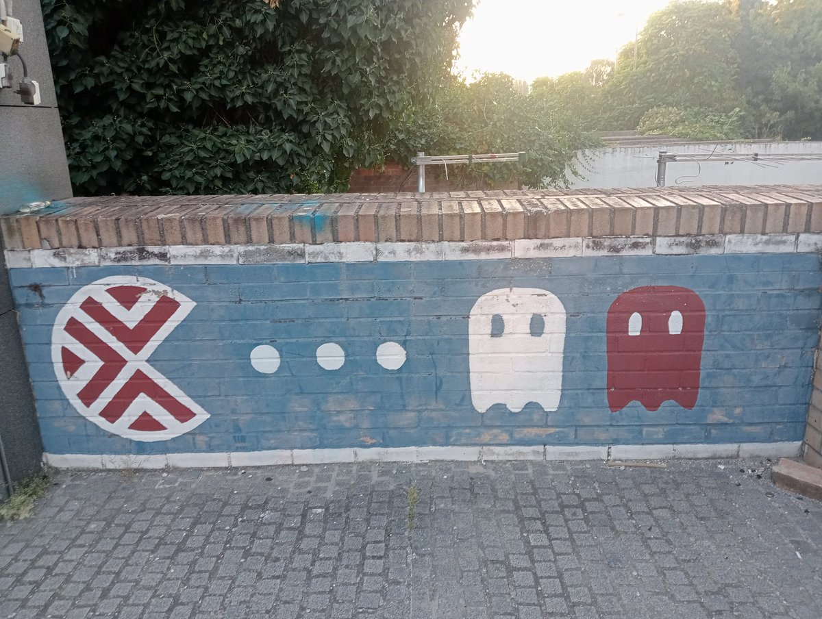 La Cibona dels germans Petrovic va  marcar una època: eren els comecocos del bàsquet europeu. Una sort poder passar per Zagreb i recordar aquell equip que em feia somiar.