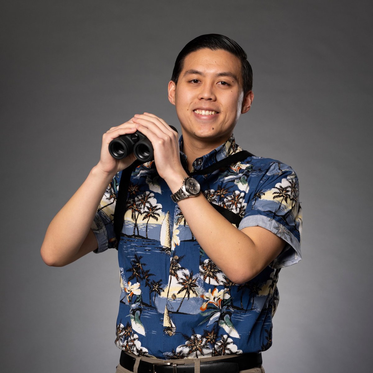 Meet Ian, a 6th-year Bioengineering PhD student using automation to study how chromosomal abnormalities impact early human development.   

NIH F31 Fellow, 2025 #Husky100, first-gen scientist, and avid birdwatcher. Congrats on your first first-author paper, Ian! 👏