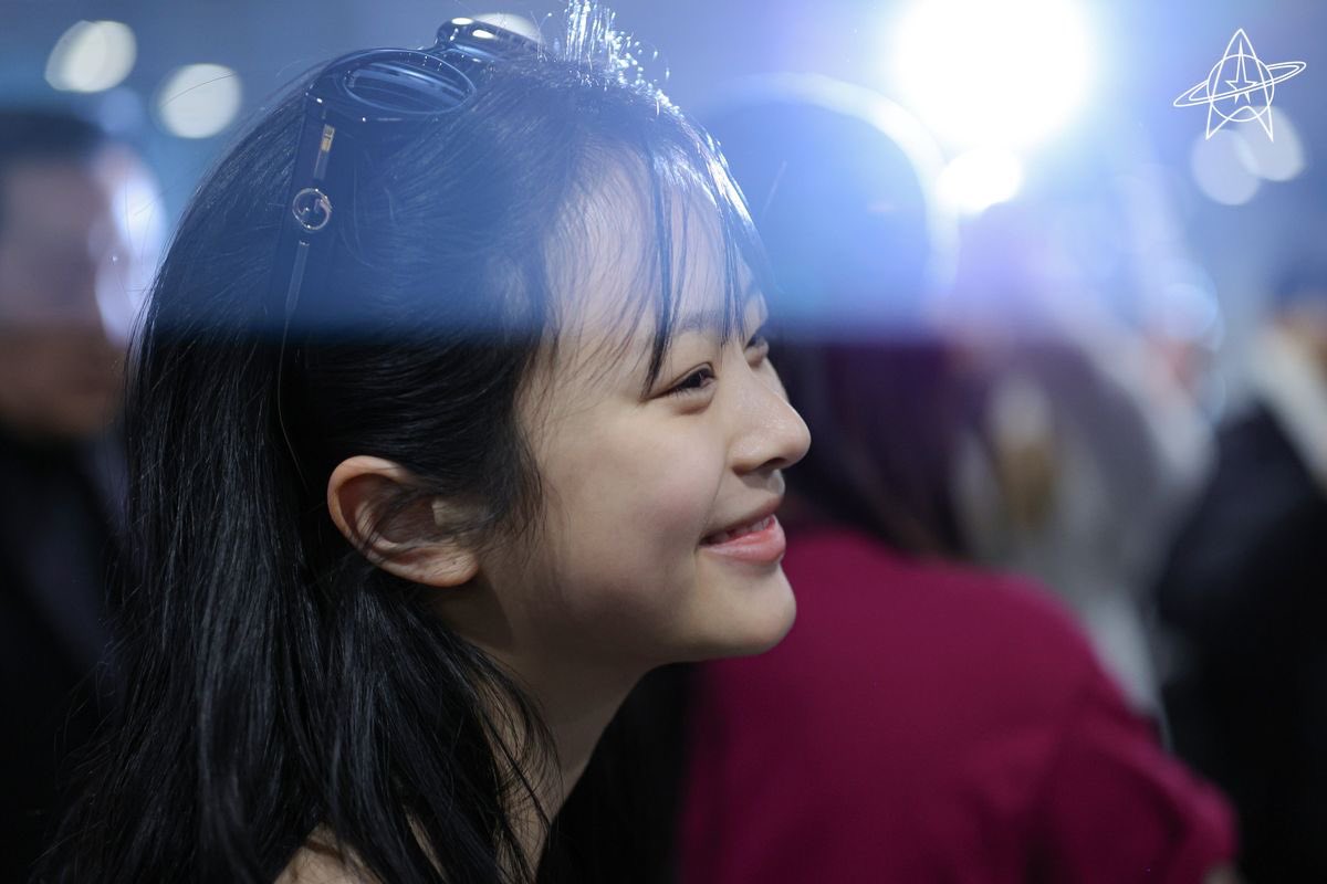 i miss you every single day boo... i wanna hear your voice again.. i miss everything about you, your annoyed face whenever tokkis tease ur height and ur favorite bloated unicorn

i hope you're okay rn #HANNI