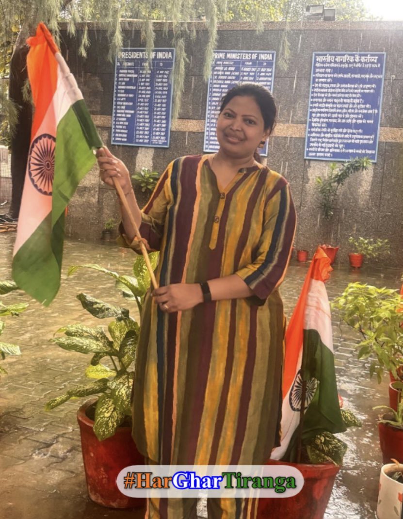 archana0104's tweet photo. Happy Independence Day 2025 🧡🤍💚 https://t.co/FVL8cTOhkg