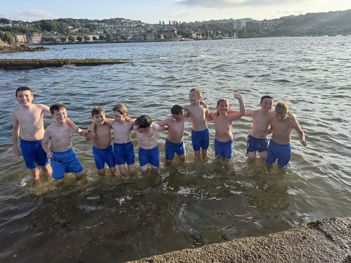 Our Blues squad have been putting in the work this week ahead of the big kick-off on Saturday
They were joined in training by ex 2009s and current Morton Academy players, Dean &amp; Mason, before finishing the night with a plunge into some cold water therapy after a tough session 💪