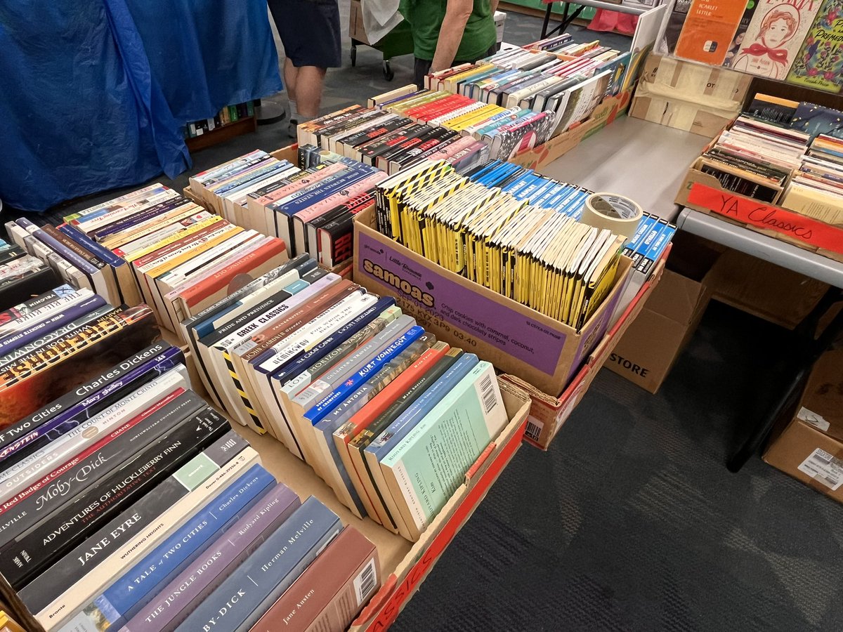 It’s book sale time!
Back to School Book Sale for
Kids, YA, and Teachers
Reston Regional
Friday and Saturday 10-5
Sunday 10-3