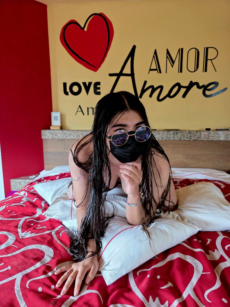 Recientemente conocí a Ari, una chica preciosa, súper buena onda y con una sensualidad que me dejó hipnotizado. 😵‍💫😍🫠