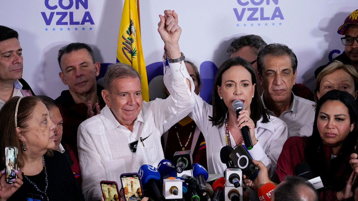 🚨 ¡ÚLTIMA HORA VENEZUELA! 🚨🇻🇪

Líder y Vice-Presidente de Venezuela María Corina Machado <a href="/MariaCorinaYA/">María Corina Machado</a>:

 “Estamos listos para tomar el poder. Venezuela avanzará a una transición”