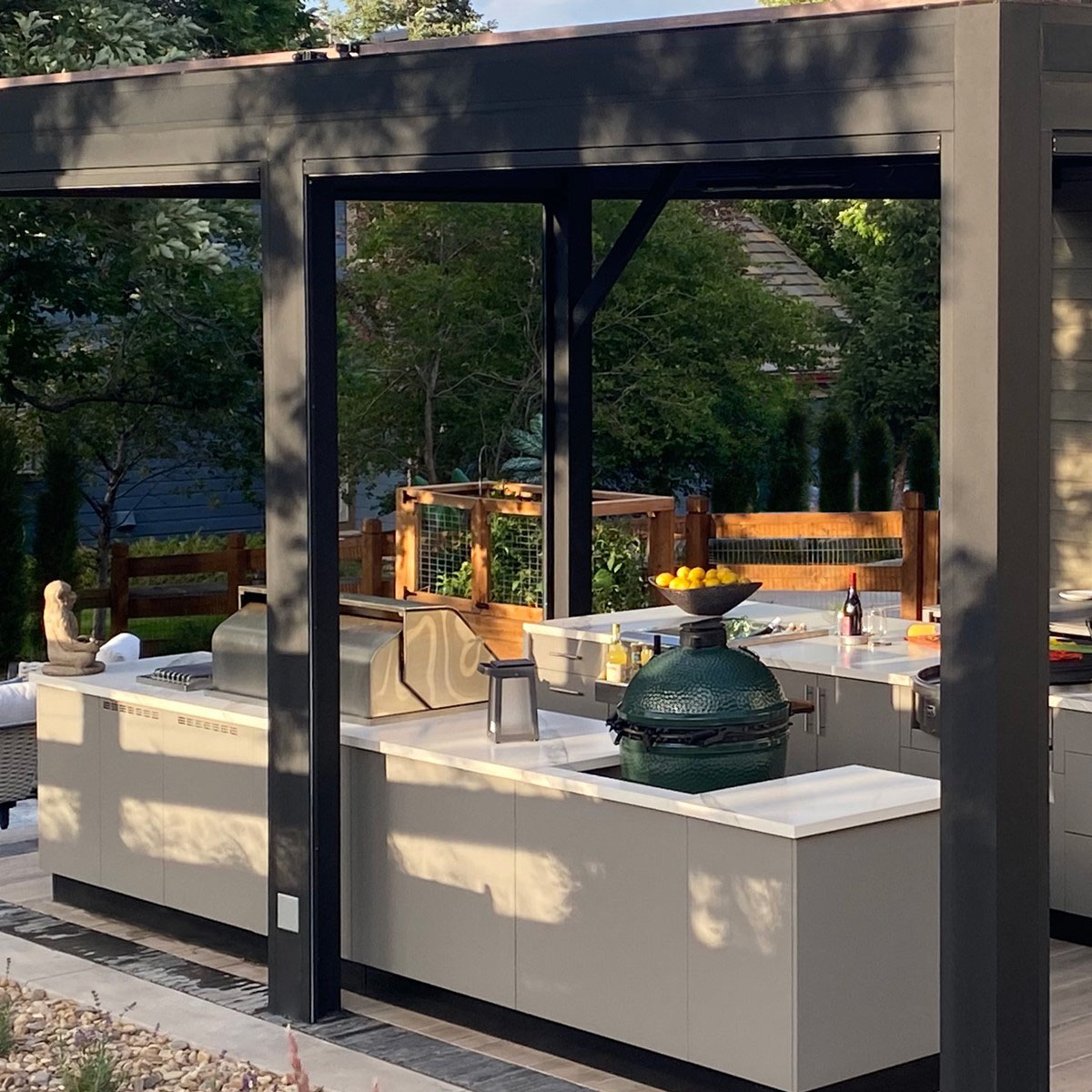 A beautiful oasis made for the finest outdoor living in Denver, Colorado.
danver.com
Featured door style and color: Hampton / “Truffle”
Project: Designscapes Colorado / Creative Living - Denver
Countertops: Dekton by Cosentino
Appliances: Alfresco, Evo, Big Green Egg