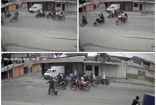 DiarioExtraEc's tweet photo. #Guayaquil | Una cámara de video registró el momento en que hombres eran sacados violentamente de una casa. ¿Se trató de un secuestro? La Policía lo aclaró. 😲

Entérate acá 👉🏼 https://t.co/3YdZhAXEOL https://t.co/s42Dhpko7h