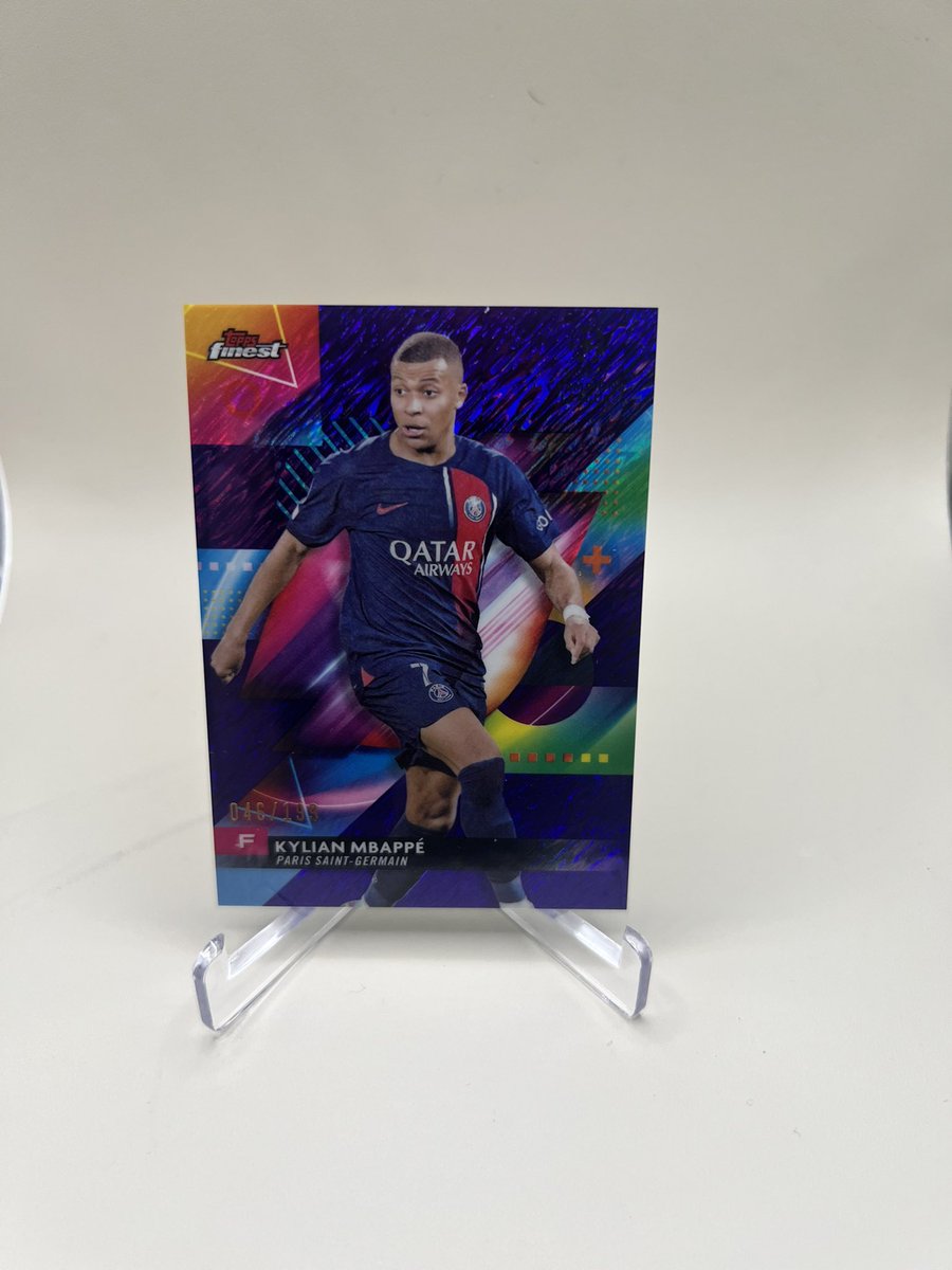 guccicards tweet media