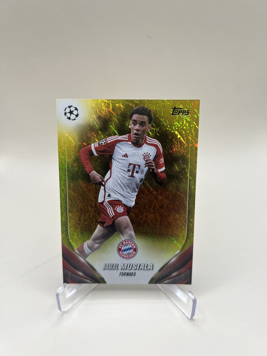 guccicards tweet media