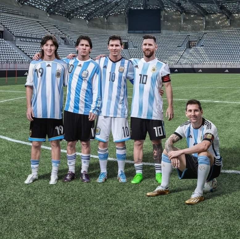 تصنيفي البسيط لأفضل خمس لاعبين بالتاريخ ، صدقوني تصويت واقعي وبدون اي عاطفه 💙