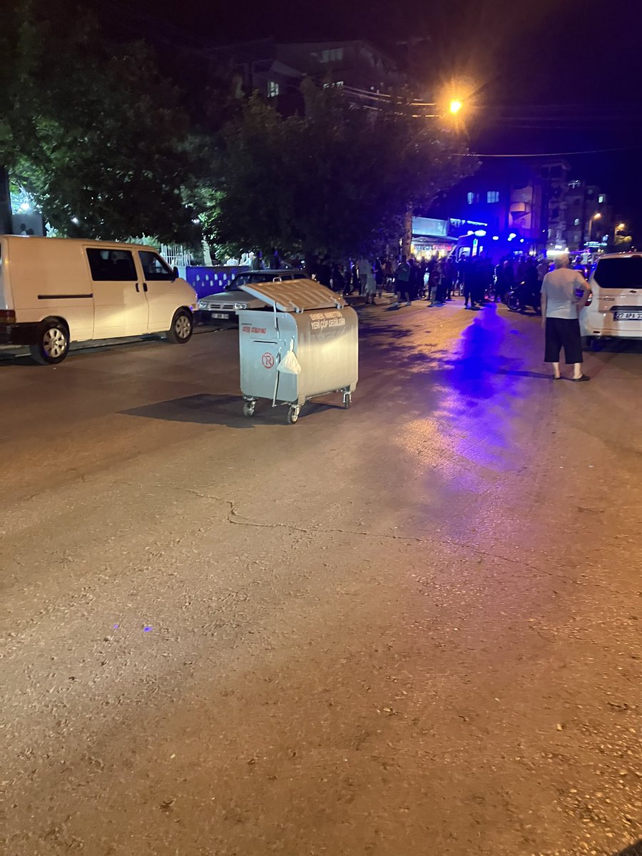 Bu duruma ne gerek var anlıyorum sizi ama daha kaç kişi ölmeli veya sakat kalmadı belirttiğimiz noktalarda hız kesici için artık bir çözüm bulunmalı ‘<a href="/gbbkentestetigi/">GBB Kent Estetiği</a> <a href="/FatmaSahin/">Fatma Şahin</a> <a href="/GundemiAntep27/">Antep Gündemi</a> <a href="/okkesozeksi/">Ökkeş Özekşi</a>