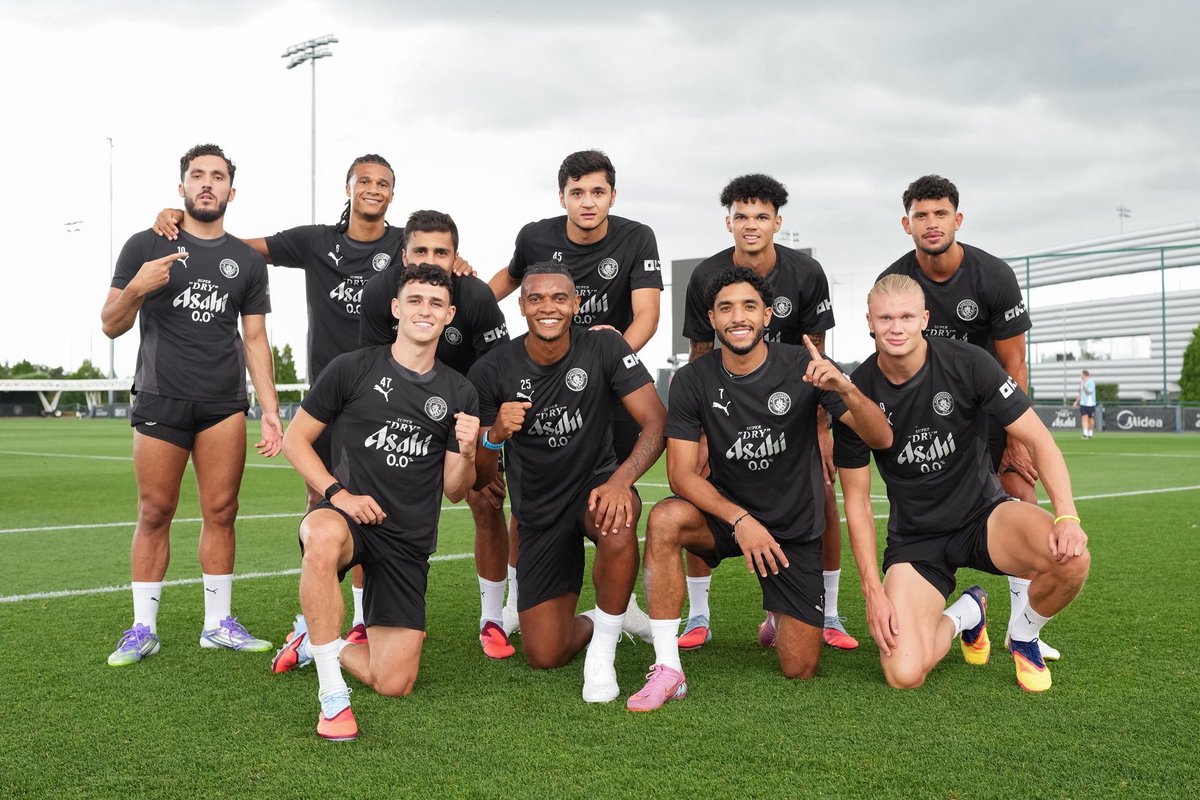 ErlingHaaland's tweet image. It&apos;s almost time ✌🏻