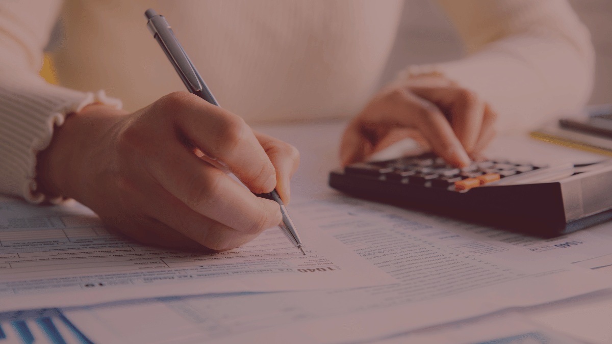 APPROandCERRON's tweet photo. Ready to upgrade your investment game? A Delaware Statutory Trust (DST) 1031 Exchange could be your ticket to owning high-quality commercial real estate — No more tenant calls or repairs. Just the benefits of ownership, hands-free. https://t.co/bNIUGT8Fbx https://t.co/uxRfW5sfpq