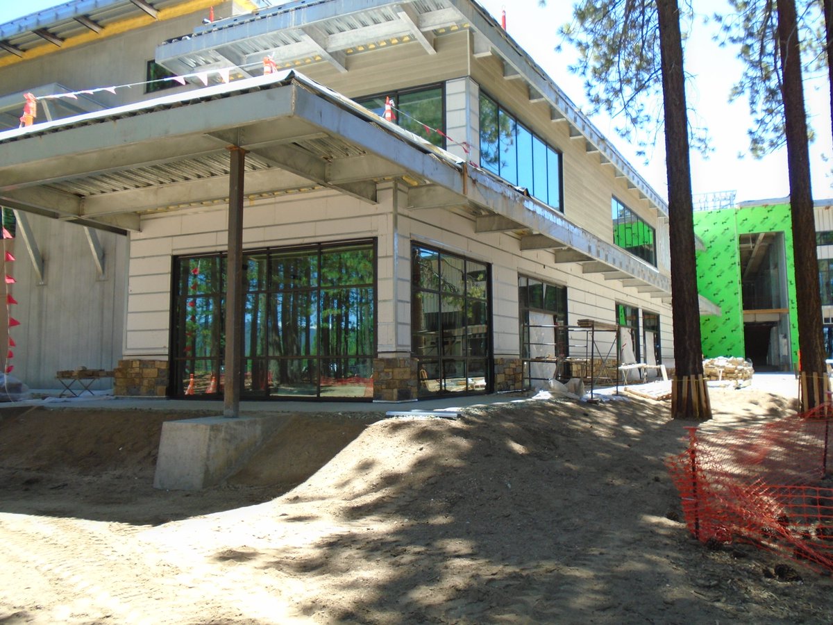 USGlass2004's tweet photo. South Lake Tahoe Aquatic Center
The USG crew at South Lake Tahoe is wrapping up the exterior storefront installation at the gym and aquatic center. Next up, the team will complete the curtain wall system at the main lobby, and install the exterior door packages. https://t.co/oJOmW6xIB1