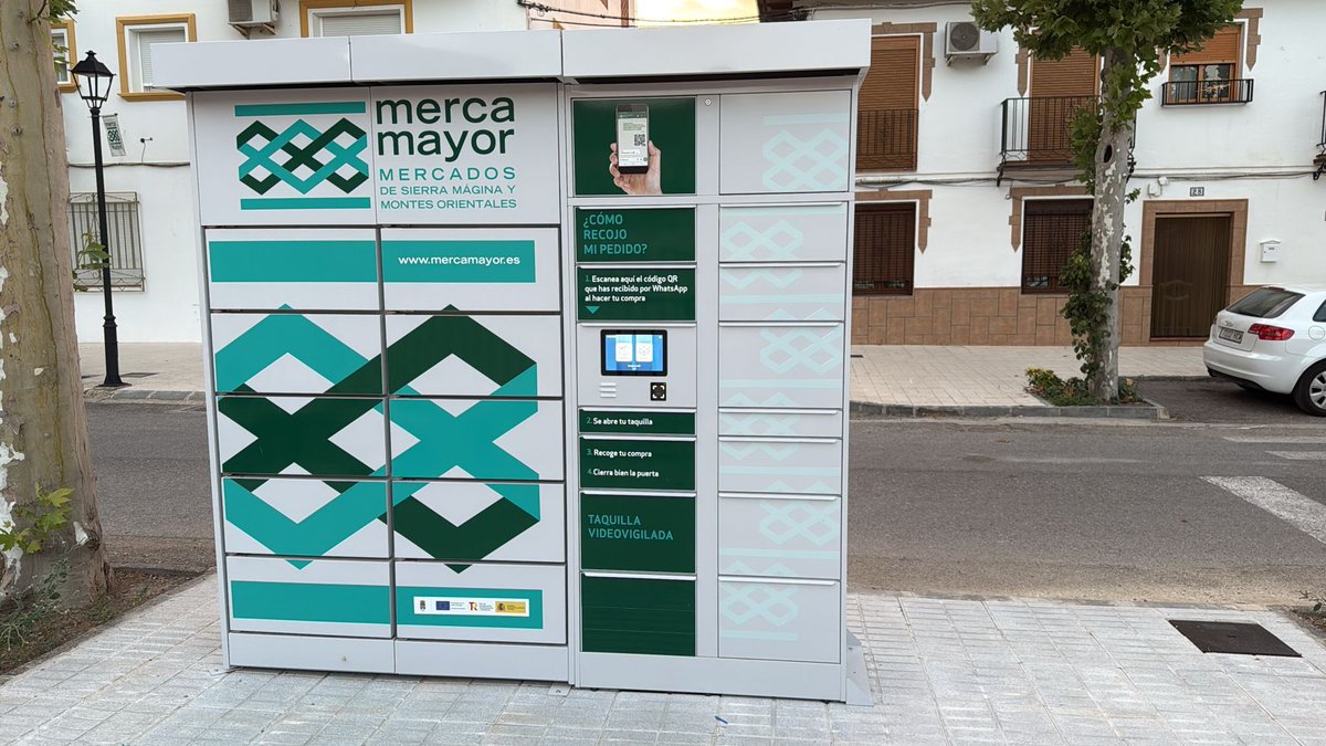 Hola <a href="/JaimeObregon/">Jaime Gómez-Obregón</a>,
Creo que aquí tenemos el deseado Amazon público hecho realidad:
Arbuniel, 600 habitantes.