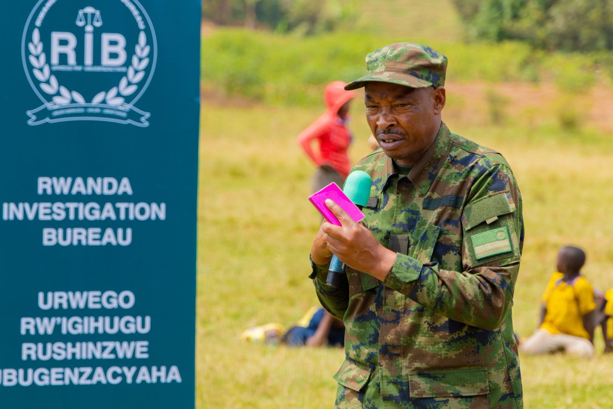 rulindodistrict's tweet photo. Kuri uyu wa kane mu karere ka #Rulindo hasojwe  ubukangurambaga bwo kwirinda ibyaha bijyanye no kwangiza ibidukikije n'ibindi byaha bijyanye nabyo.
ubu bukangurambaga bwateguwe na @RIB_Rw ku bufatanye na @RwandaMinesB bwasorejwe mu Murenge wa #Masoro na @Cyinzuzi https://t.co/FySiuNhBoF