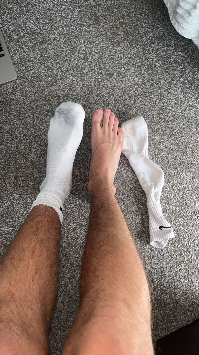 u prefer socks on or socks off? ;)
