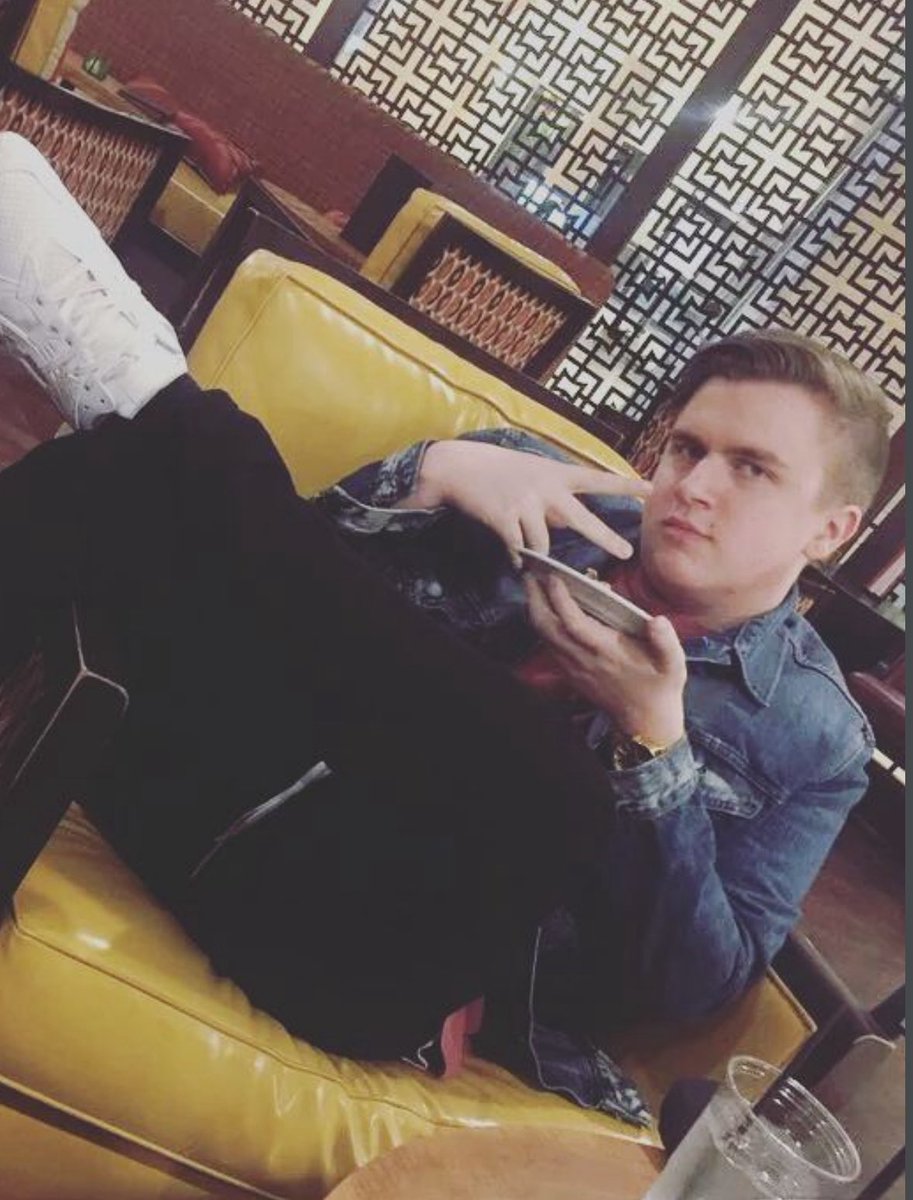 JOHN🧊 tweet media
