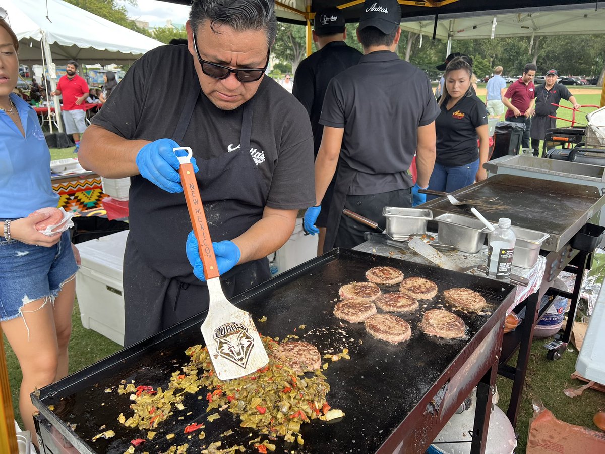 DCLobos's tweet photo. The best green chile cheeseburger in the DMV is served up at the @UNMAlumni DC Chile Roast on the National Mall! Join us on August 24 to feel the heat!

#GoLobos @UNM #greenchile https://t.co/ivdNYGH6c1