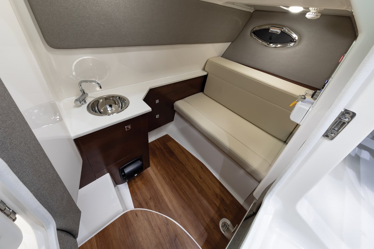 ChaparralBoats's tweet photo. The 280 OSX's huge hardtop and a wide-ranging suite of options will make the water feel like home. #chaparralboats #chaparral60 #ChaparralLife #getonthewater #boatsdaily #boating https://t.co/uSewbCcu6P