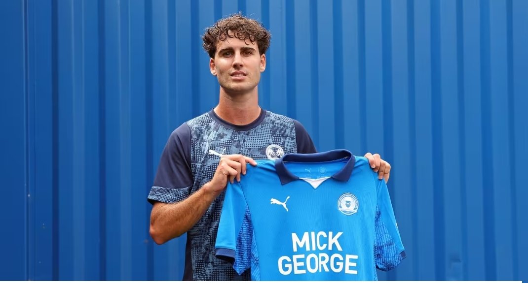 Matt Garbett encuentra equipo en Inglaterra 

El centrocampista neozelandés ficha por el Peterborough de League One tras estar desde el 2024 sin jugar

Creo que es una liga inferior a su nivel, pero que le servirá para ser titular de cara al Mundial

Contrato de 2 años
