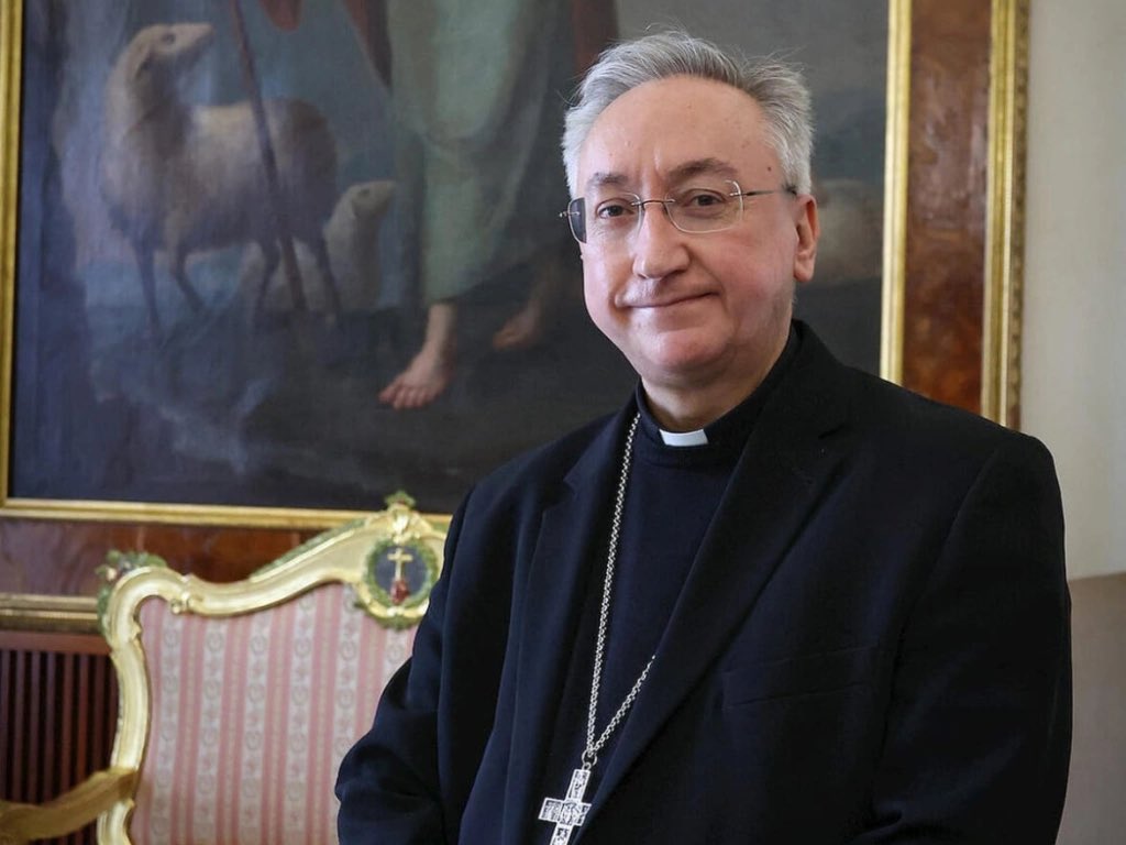 Desde la Hermandad de la Defensión deseamos a nuestro Pastor, Monseñor D. José Rico Pavés, una pronta recuperación. Que el Santísimo Cristo de la Defensión lo proteja y la Santísima Virgen de la O lo ampare bajo su manto. <a href="/MCS_Asidonia/">Diócesis de Asidonia-Jerez</a>