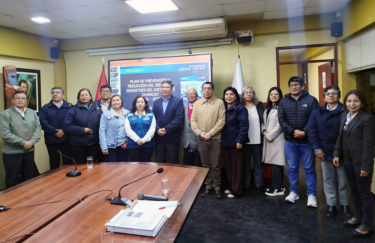 CENEPRED (@cenepred) on Twitter photo 👏 ¡Excelente noticia!
📌 Con apoyo técnico del #Cenepred, el Grupo de Trabajo para la GRD de la <a href="/MUNICHANCAY/">MUNICIPALIDADCHANCAY</a> y validó su PPRRD Multipeligro 2025–2030, para enfrentar los riesgos por el impacto del Megapuerto y el crecimiento urbano poblacional.
👉gob.pe/n/1226664 👏 ¡Excelente noticia!
📌 Con apoyo técnico del #Cenepred, el Grupo de Trabajo para la GRD de la <a href="/MUNICHANCAY/">MUNICIPALIDADCHANCAY</a> y validó su PPRRD Multipeligro 2025–2030, para enfrentar los riesgos por el impacto del Megapuerto y el crecimiento urbano poblacional.
👉gob.pe/n/1226664